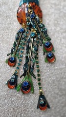 VINTAGE “LUNCH AT THE RITZ” RHINESTONE PEACOCK BIRD DANGLE CLIP ON EARRINGS