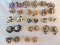 Lot Collection of 14 pairs of Vintage Clip-On Earrings Rhinestones Faux Pearls