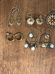 Small Lot Vtg Pierced Earrings Dangle Charm Hoop Goldtone Coppertone Fantasy Mcm