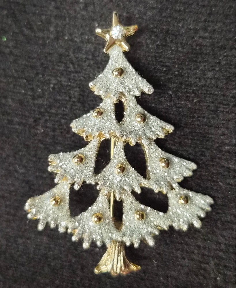 Vintage 90’s Gold Tone & Shimmering Silver Glitter Christmas Tree Pin / Brooch