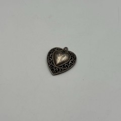 VTG Sterling Silver Dane Craf Marked Detailed Heart Shaped 27.54mm Pendant 5.7g