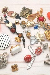 Bag Of Ladies Single Earrings. Vintage Clip On And Pierced. Many Signed Monet…