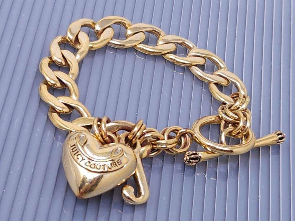 Vintage Juicy Couture Heart Charm Gold tone Link Bracelet 7″