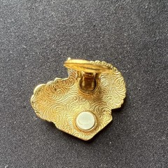 Vintage 1928 Cushion Clip-On Gold Tone Seashell / Beach Themed Earrings