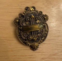 Antique Gold-Tone Pin Ornate 1.25″ Swirls Victorian Brooch Finely Detailed