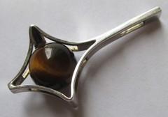 1.5in SMALL VINTAGE STERLING SILVER FINLAND MODERNIST PENDANT TIGER’S EYE ORB