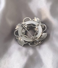 3 Piece Set Vintage Silver Tone Roses W Rhinestones Necklace Bracelet Brooch