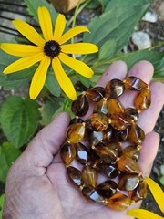 24″ Vintage Chunky Acrylic Lucite Faux Amber Beaded Necklace