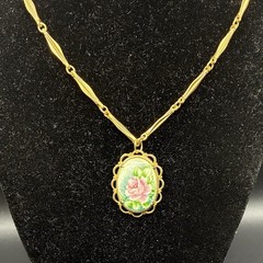 Vintage Oval Rose Pendant Necklace on Vintage Gold Plated Fancy Link Chain