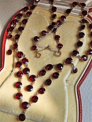 English Late Georgian Early Victorian Almandine Swags Garnet 9 KT Gold Necklace