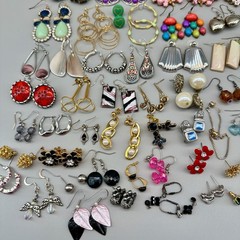 Vintage Modern Earrings Lot Pierced Glass Lucite Flower Dangle Drop 100+ Pairs