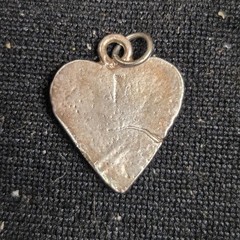 Vintage Small Heart Charm with Turquoise Center – 17 x 14 mm