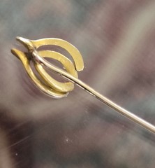 10K – 12K Yellow Gold Double Wishbone Good Luck Antique Stick Pin .72g