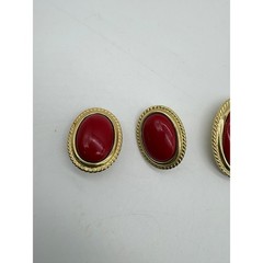 Vintage Gold Tone Red Cabochon Oval Brooch and Clip On Earrings Jewelry Set