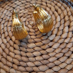Vintage Monet Goldtone Pierced Wire Hoop Earrings +Twisted Wire Collar Necklace
