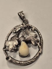 Antique Victorian Sterling Silver Pendant “An Acorn In Oak Leaves” – 35mm x 26mm