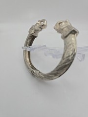 Silver Two Kissing ELEPHANT Heads Clamper Hinged Bracelet (SKU# 1923) BEAUTIFUL!