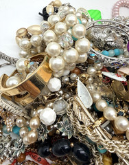 5lbs Vintage Jewelry Lot For Wear Or Harvest Some New Broken Many Signed