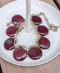 Vintage Deep RED Burgundy Maroon ROUND Thermoset Gold Tone 16″ Necklace Choker