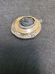 Antique Victorian Black Cameo Mourning Locket Gold tone