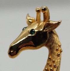 Gold Tone Giraffe W/Green Rhinestones Eyes Signed LG (Lind-gal)