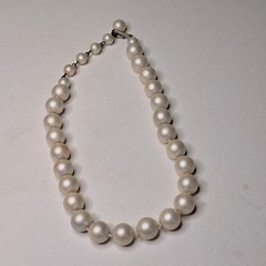 Cream Faux Pearl Strand Necklace Jewelry Classic Retro Graduated Look Vintage