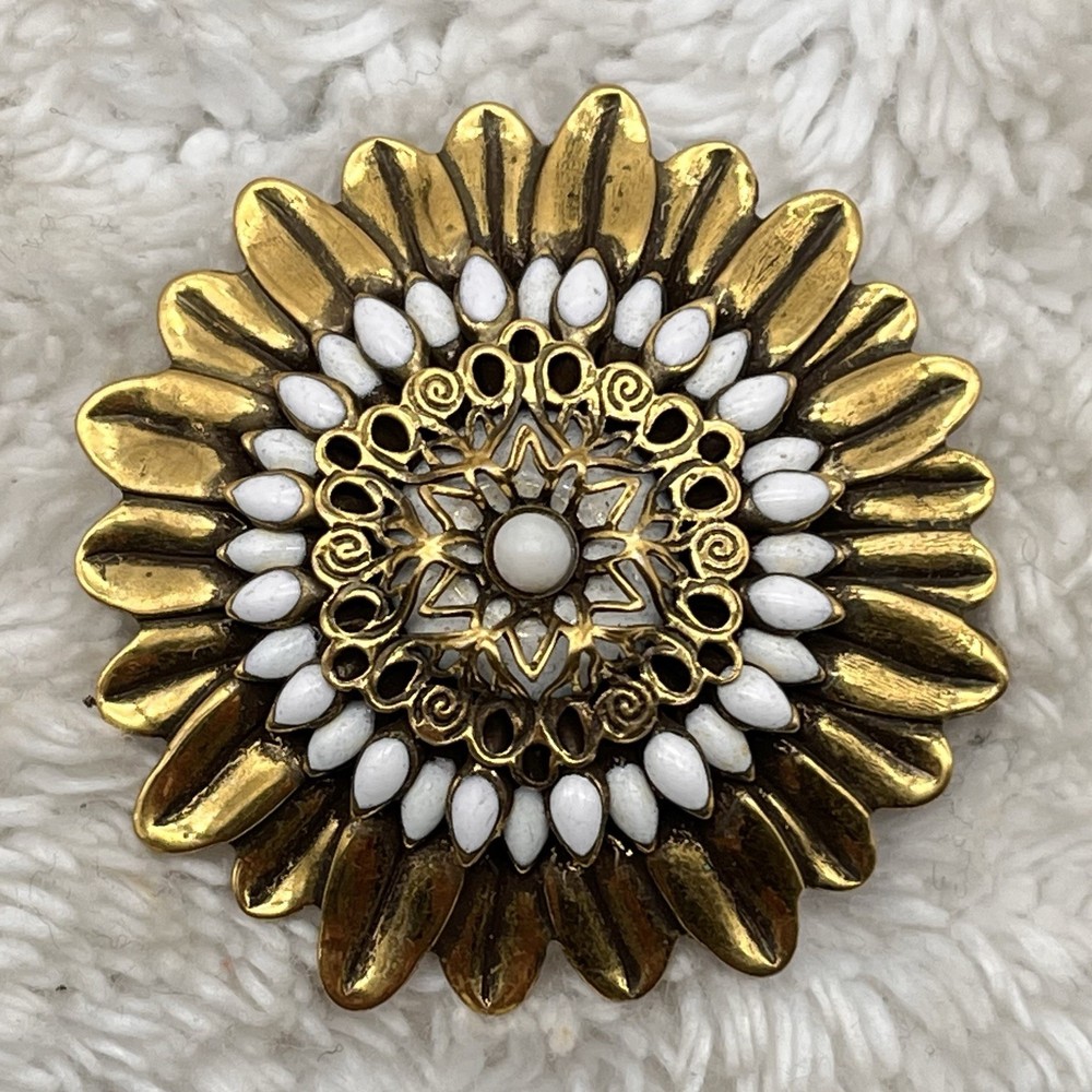 Vintage Sunflower Brooch Brooch Milk Glass Gold Tone Intricate 1.5″