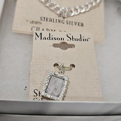 925 Sterling Silver Madison Studios Charm Bracelet 7″ And Picture Frame Charm