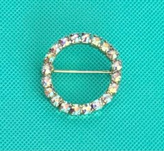 AB Aurora Borealis Clear Rhinestones Circle Pin Vtg Gold Tone Approx 1.5 Inches