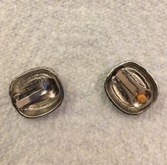 Designer Look Gold Silver Tone Dark Grey Black Cabochon Clip On Earrings 1”