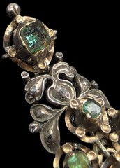 Antique Victorian Gold Parure Set Earrings Pendant Diamonds Emeralds Ca 1850