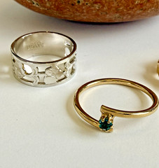 Vintage Avon Ring Lot of 5 from the 70’s 80’s Various Adjustable Sizes see photo
