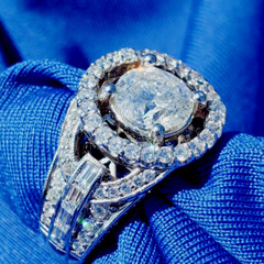 Original EARTH MINED DIAMOND Engagement Ring Vintage SOLID 18K GOLD Solitaire