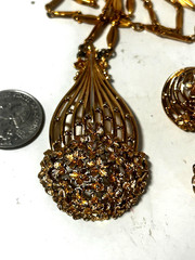 Vtg Signed Monet Gold Tone Flower Basket Necklace and Clip on Earring N3343