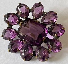 ANTIQUE CZECHOSLOVAKIA FACETED PURPLE CRYSTAL GLASS FLOWER PIN