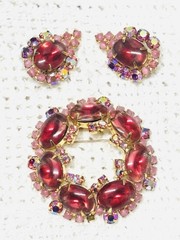 Vtg JULIANA Pink Cabochon Glass Rhinestones Earrings Flower Brooch Pin Set As Is