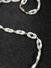 Vintage Retro White Faux Pearl Oval Bead Woven Style Necklace 26 in