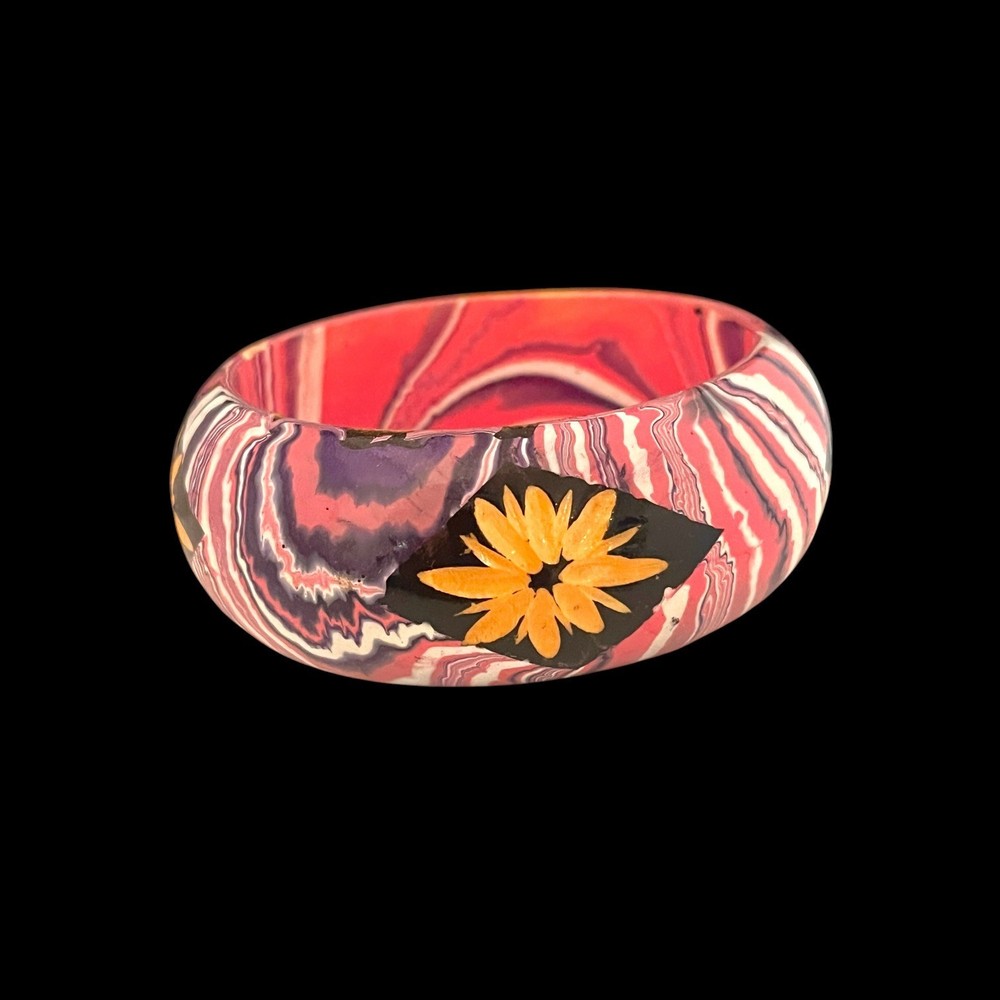 Vintage 1970s Painted Wood Bangle Bracelet Marbled Floral Pink Purple – 9P