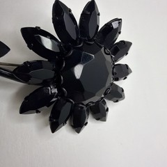 VTG MidCentury Black Rhinestone Flower Brooch Pin Open Back Japanned Daisy AS-IS