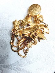 Kirks Folly Brooch Pin Seaview Angel Moon Cupid Cherub Rhinestones Gold Tone Vtg