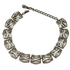 VTG Costume Jewelry Necklace Choker Metal Thick Adjust Length 12 5/8” – 15.5”