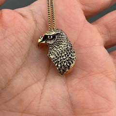 Vintage Eagle Pendant Necklace Gold Tone Figural Bird Signed 18″ Chain Box Clasp