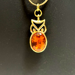 Vintage Trifari Gold Toned Chain & Baltic Amber Stone Owl Shaped Pendant 24″