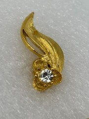 Vintage Unsigned Demi Parure Brushed Gold-Tone Leaves Rhinestone Brooch Clip Ear