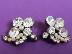 VINTAGE PAIR RHINESTONE PEARL PINS