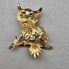 Monet Owl Brooch Pin Pair Gold Tone Green Eyes Vintage Matching Set