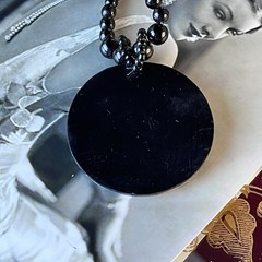 Vintage Black Glass Bead Necklace MOP & Abalone Pendant Barrel Clasp 22”