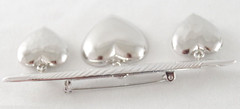 3.25″ NOS OOC VTG JEWELS by PARK LANE BAR w/ HEART DANGLE CHARMS BROOCH/ PIN