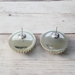 Vintage Earrings for Pierced Ears Beige Center Gold Tone Halo