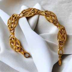 Napier Ornate Chain Link Bracelet Vintage Gold Tone Open Work Filigree Rococo
